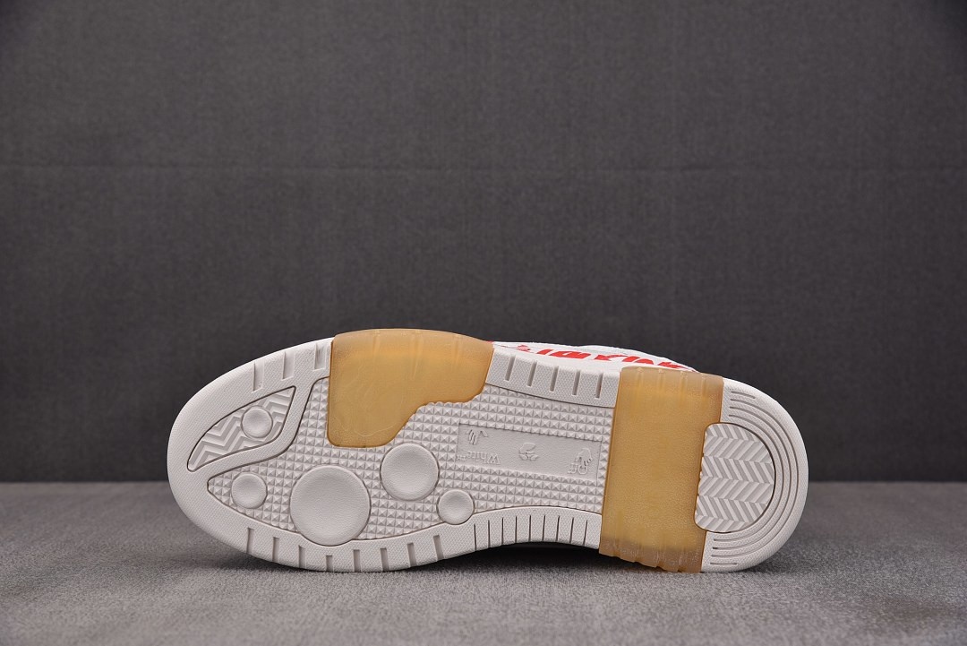 Off-White c/o Virgil Abloh