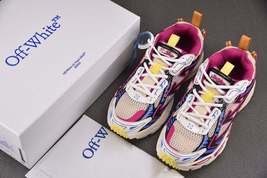 Off-White c/o Virgil Abloh