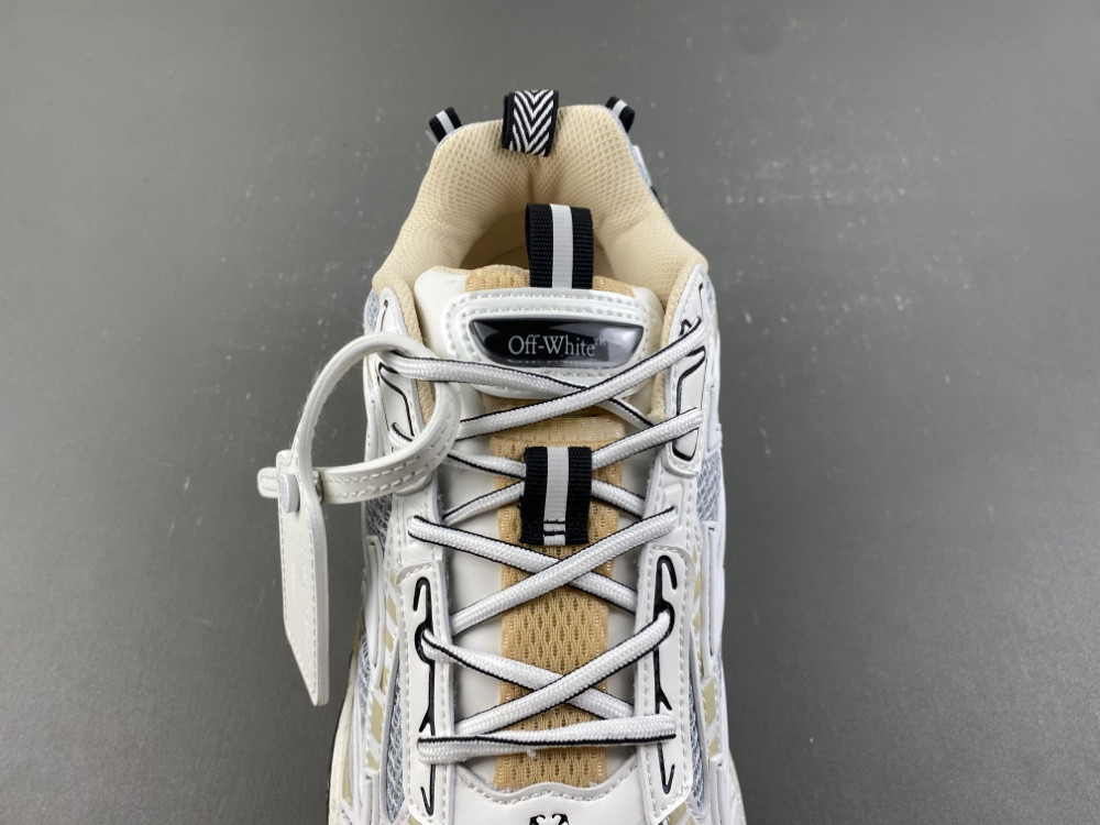 Off-White c/o Virgil Abloh