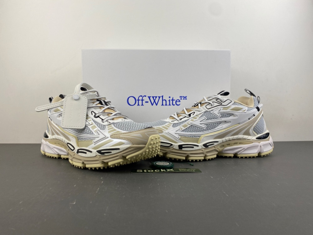 Off-White c/o Virgil Abloh