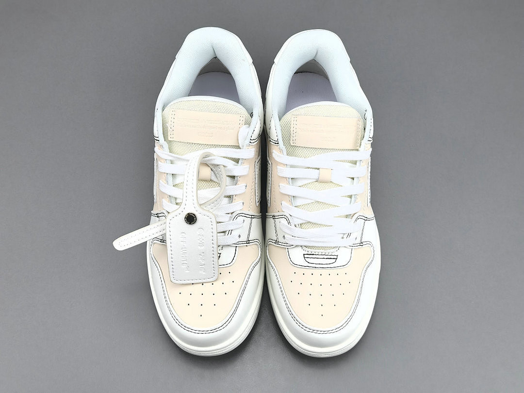 Off-White c/o Virgil Abloh