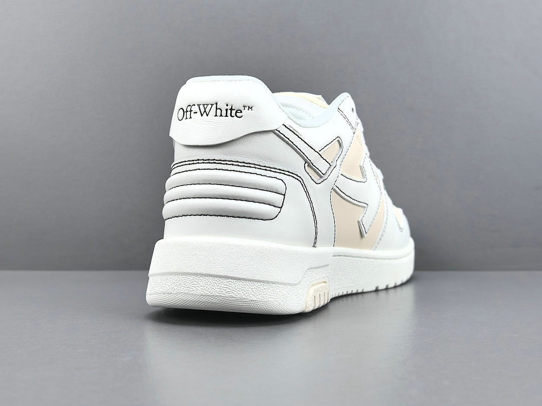 Off-White c/o Virgil Abloh