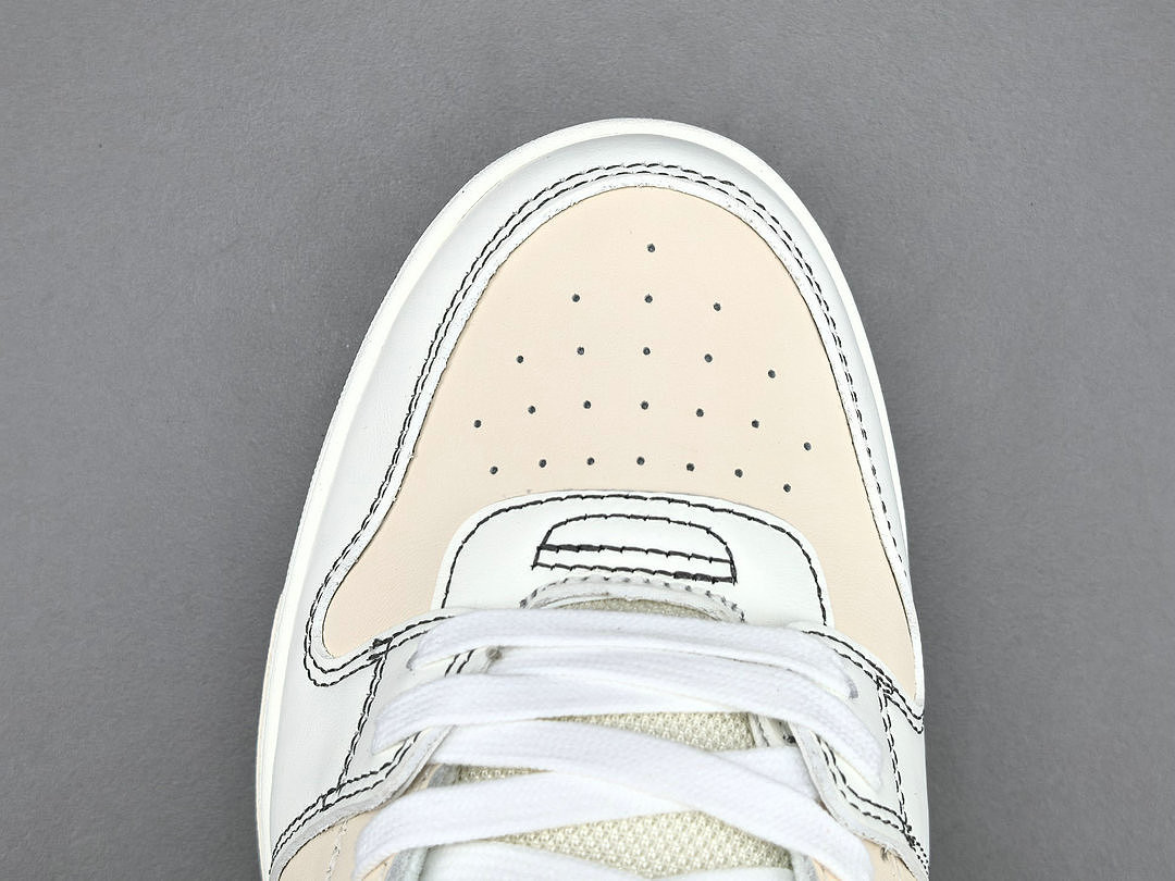 Off-White c/o Virgil Abloh