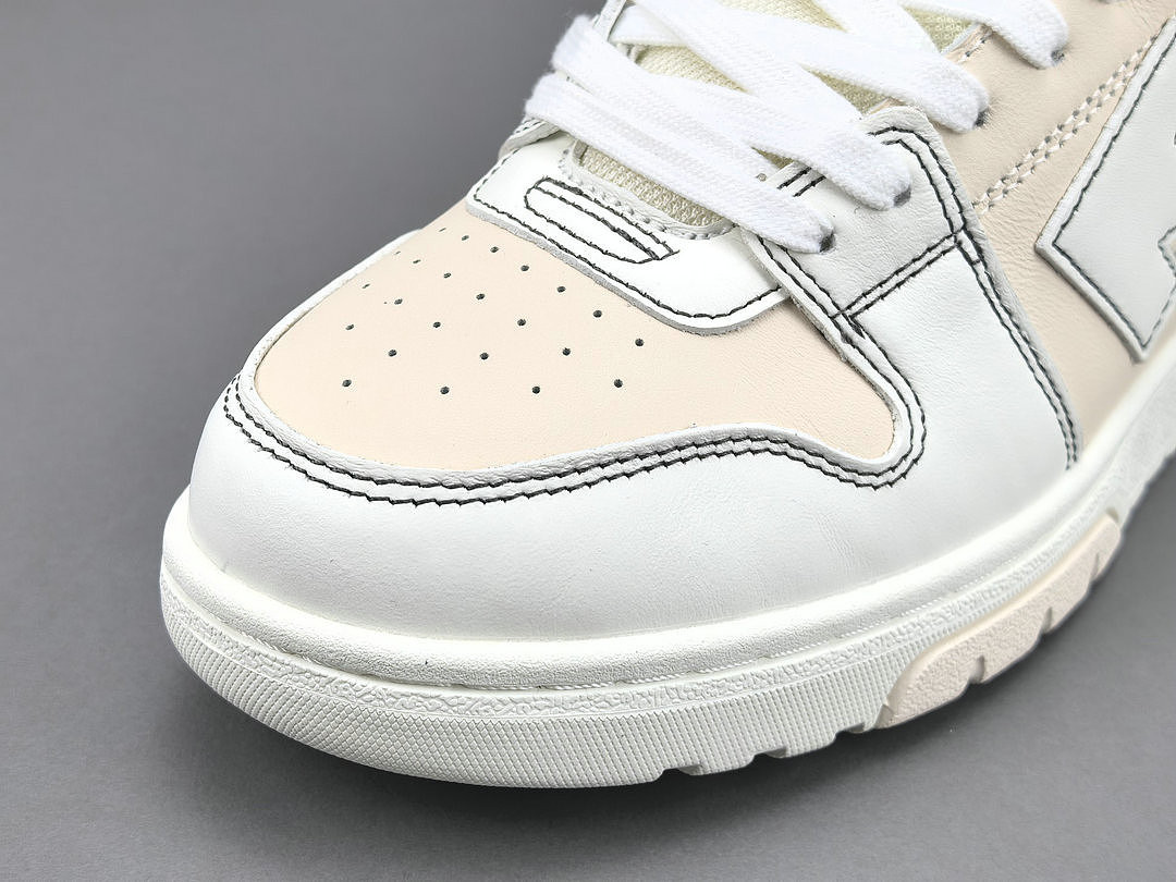 Off-White c/o Virgil Abloh