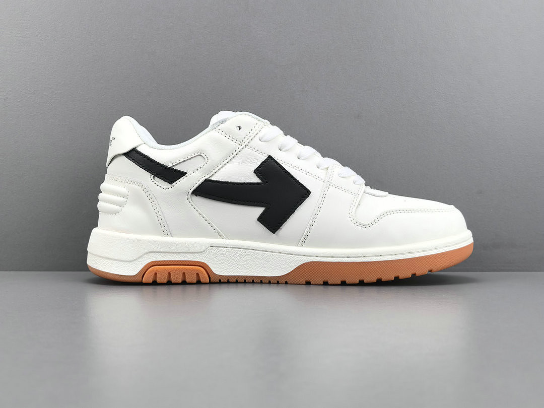 Off-White c/o Virgil Abloh