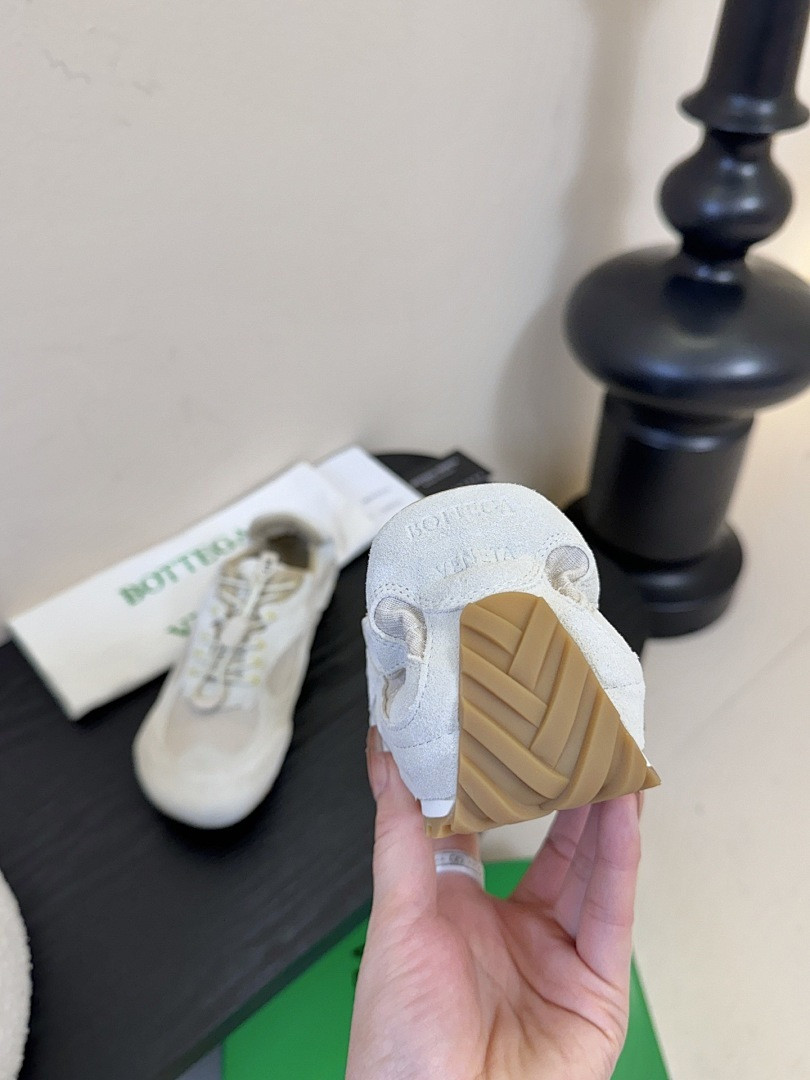 B0tt*ga Ven*ta Orbit Sneaker