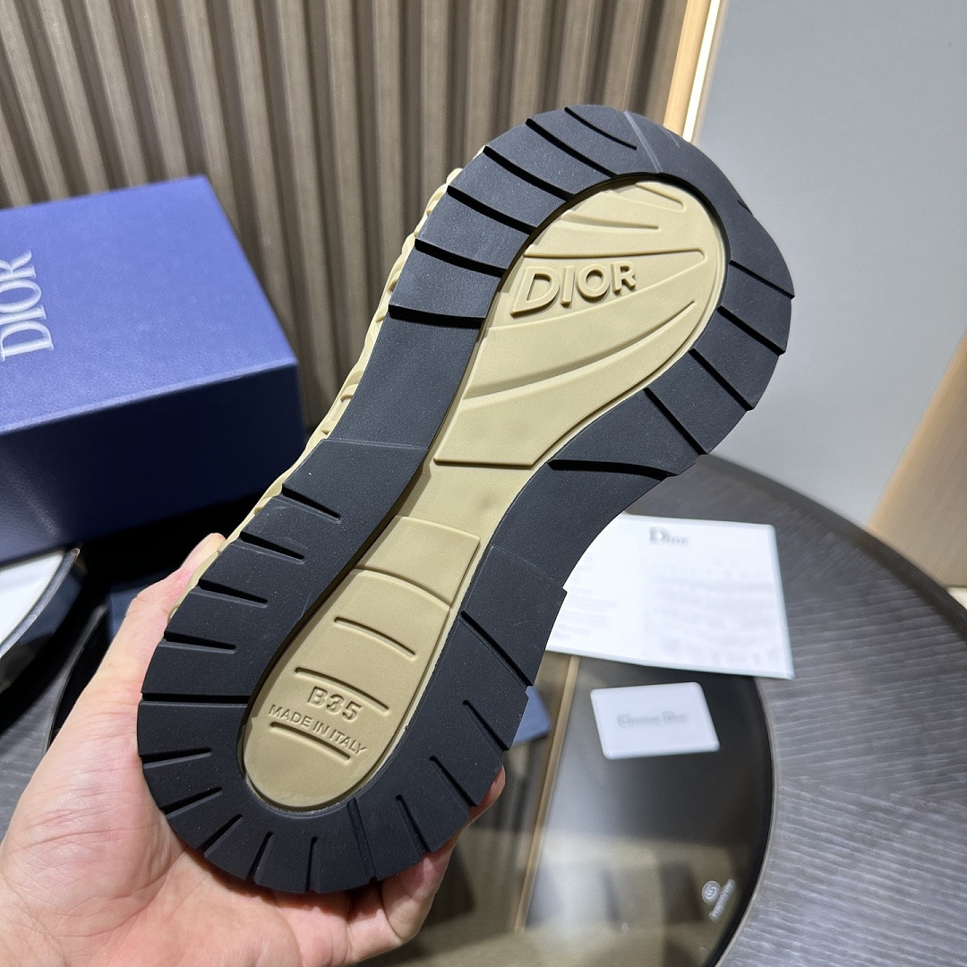 DR B35 NXXT sneaker