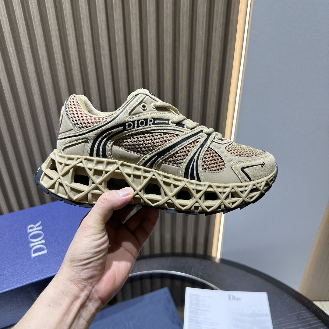 DR B35 NXXT sneaker