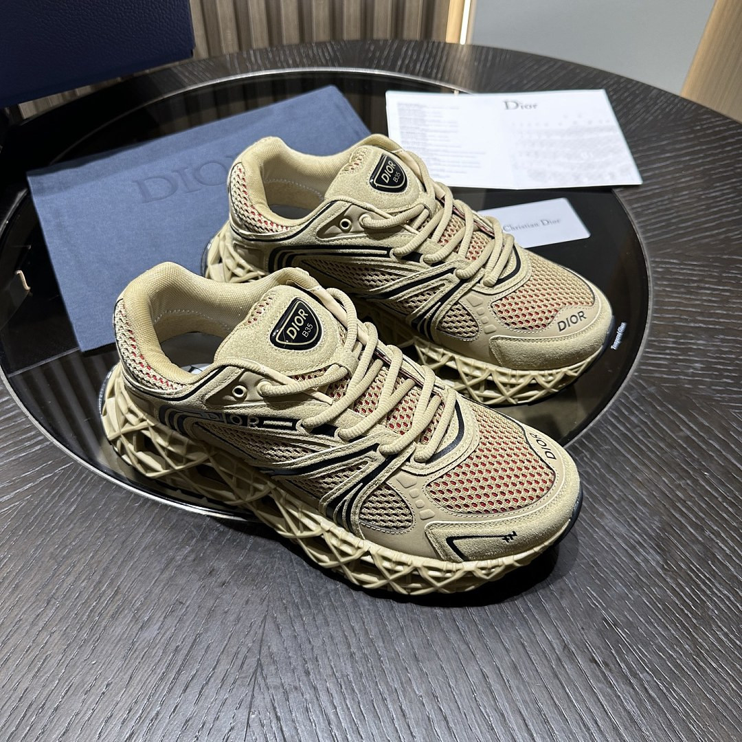 DR B35 NXXT sneaker