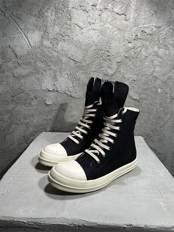 RICK 0WENS SNEAKERS