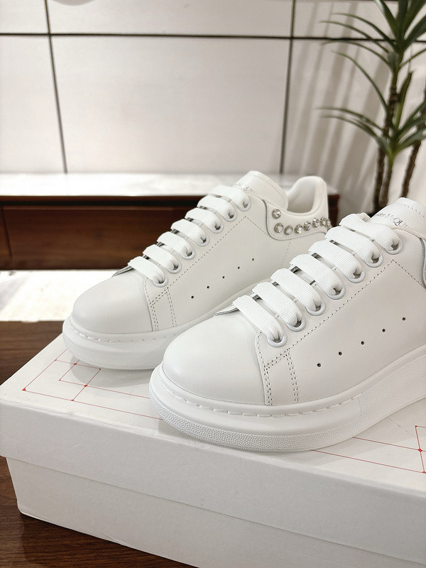 a1exa*der Mcqv*en sneaker