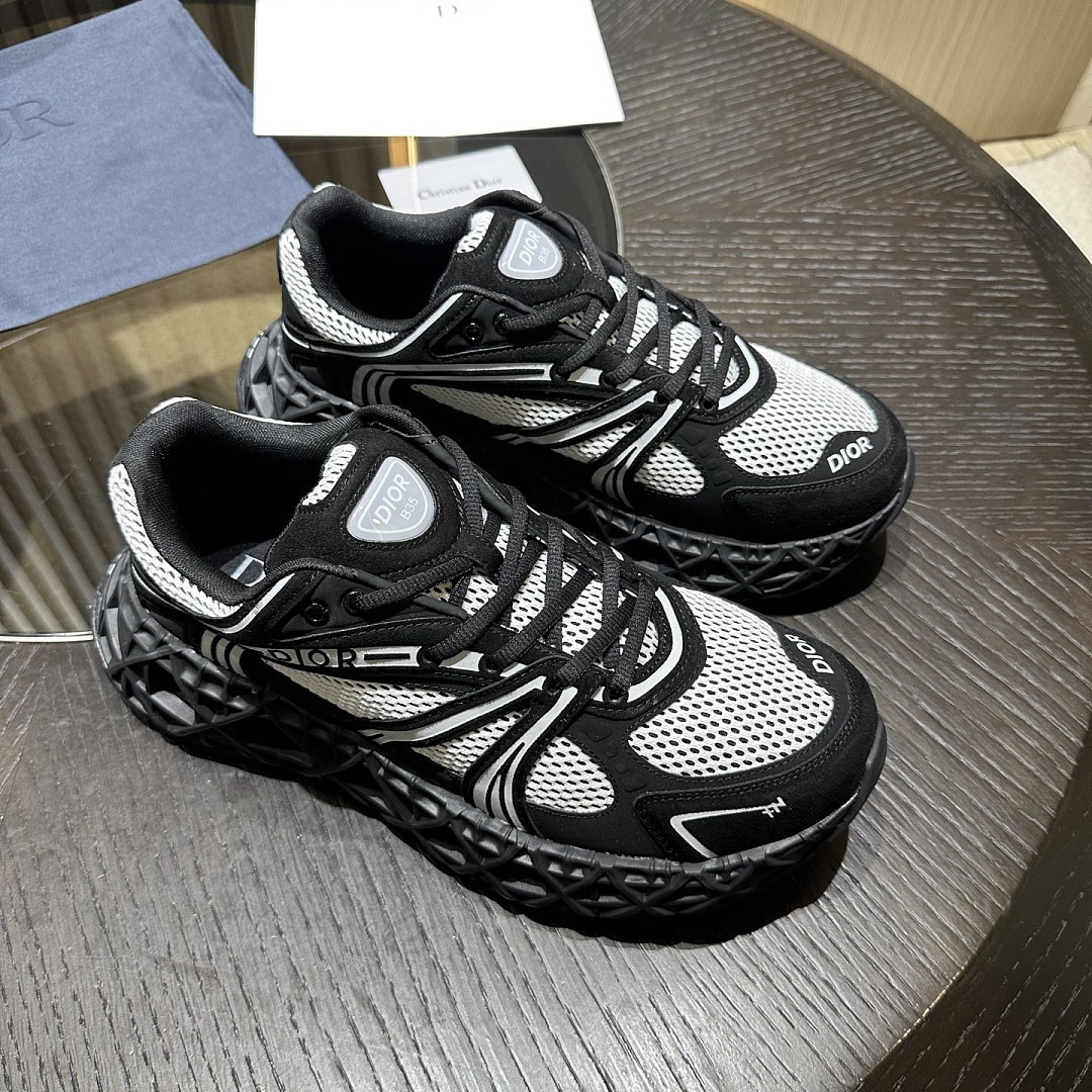 DR B35 NXXT sneaker