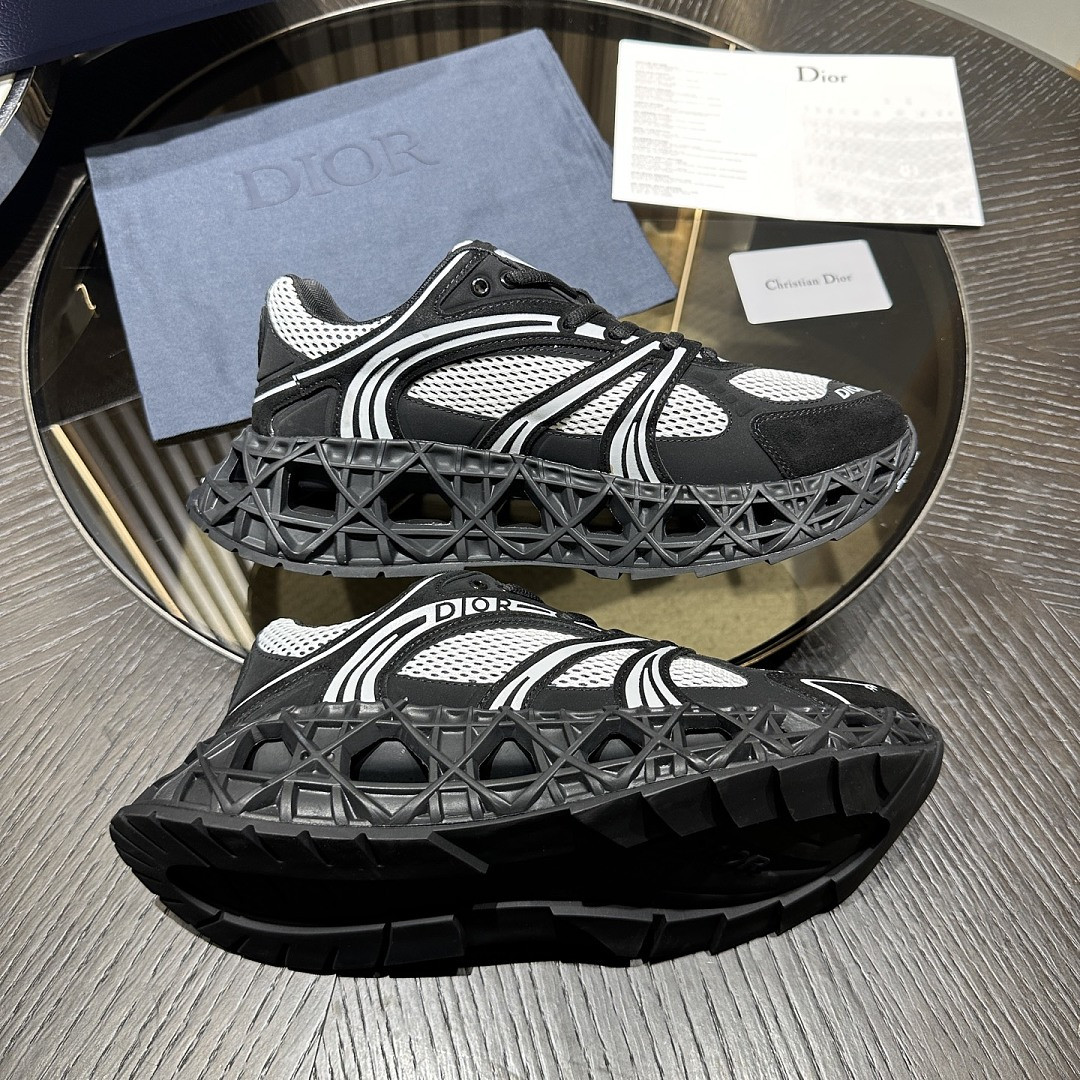 DR B35 NXXT sneaker