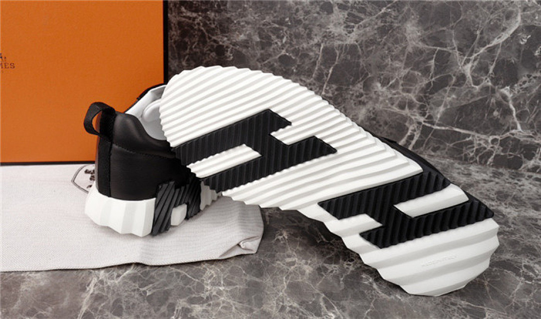 H*ER*MES SNEAKER