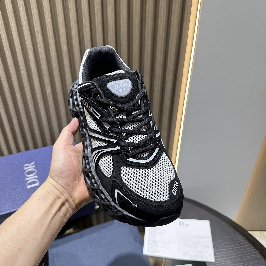 DR B35 NXXT sneaker
