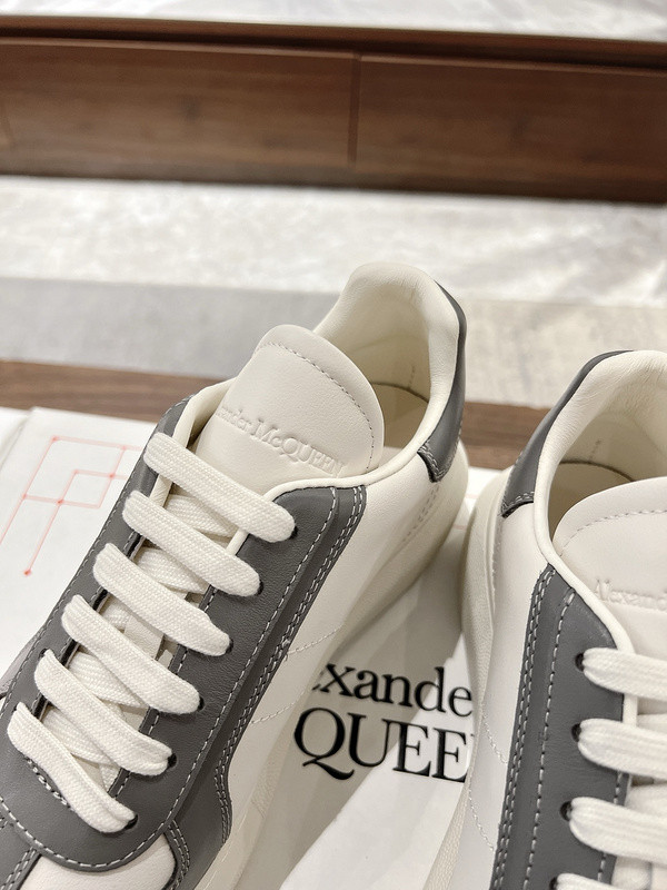 a1exa*der Mcqv*en sneaker