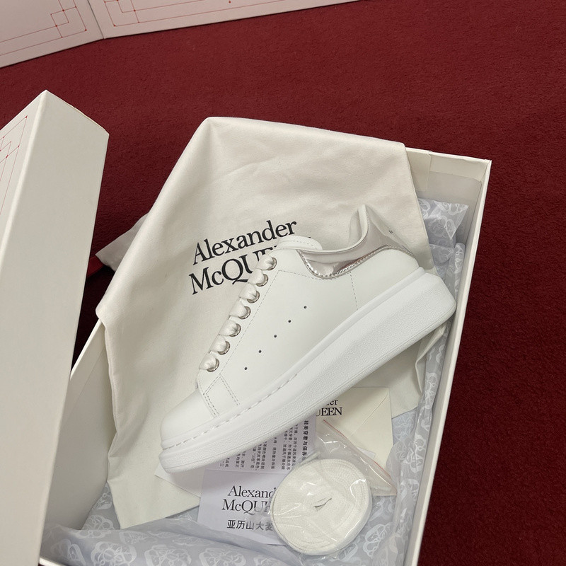 a1exa*der Mcqv*en sneaker