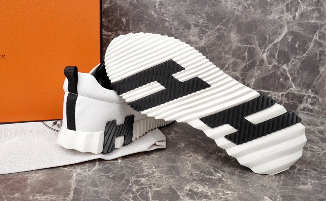 H*ER*MES SNEAKER
