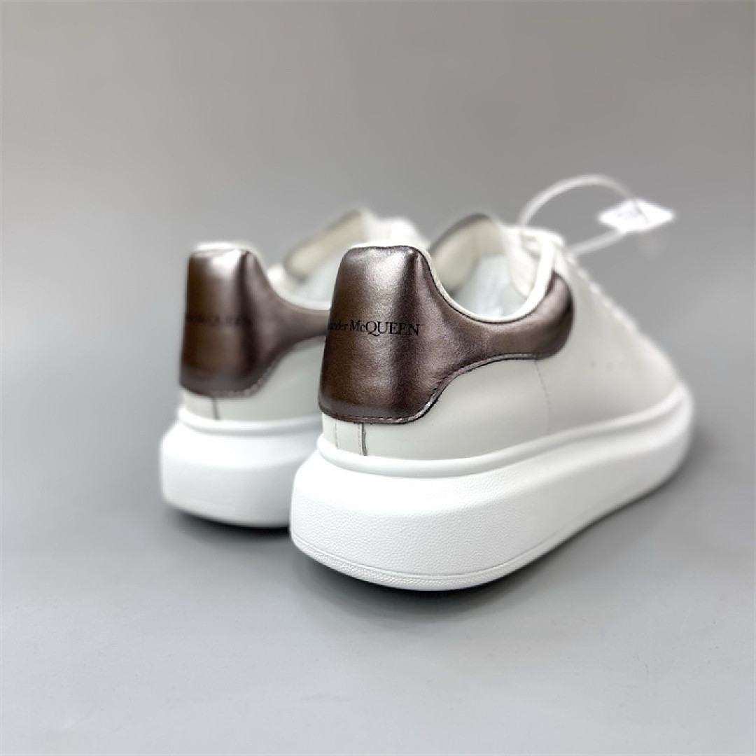 A1exa*der Mcqv*en SNEAKER