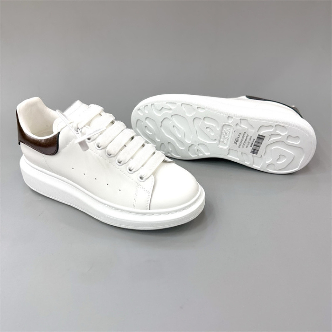 A1exa*der Mcqv*en SNEAKER