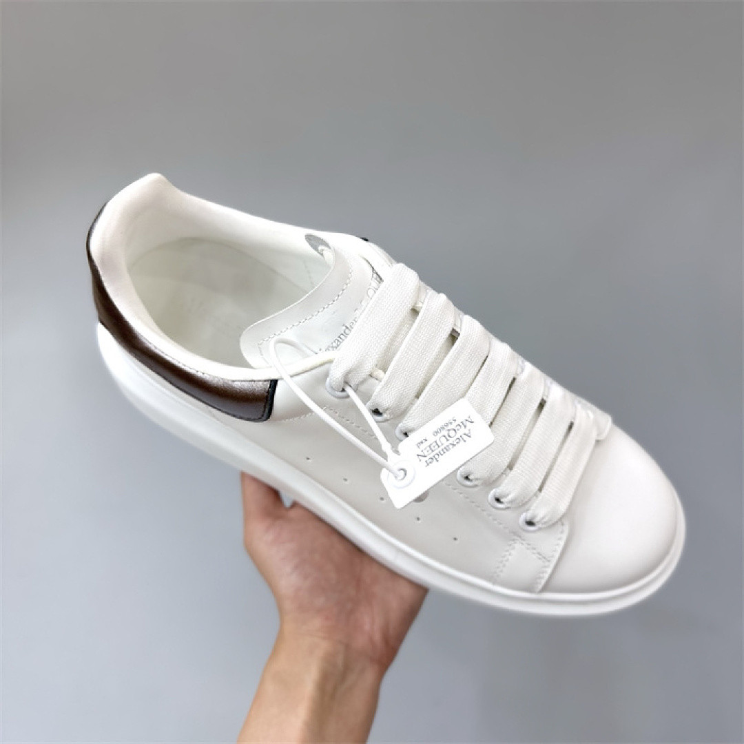 A1exa*der Mcqv*en SNEAKER