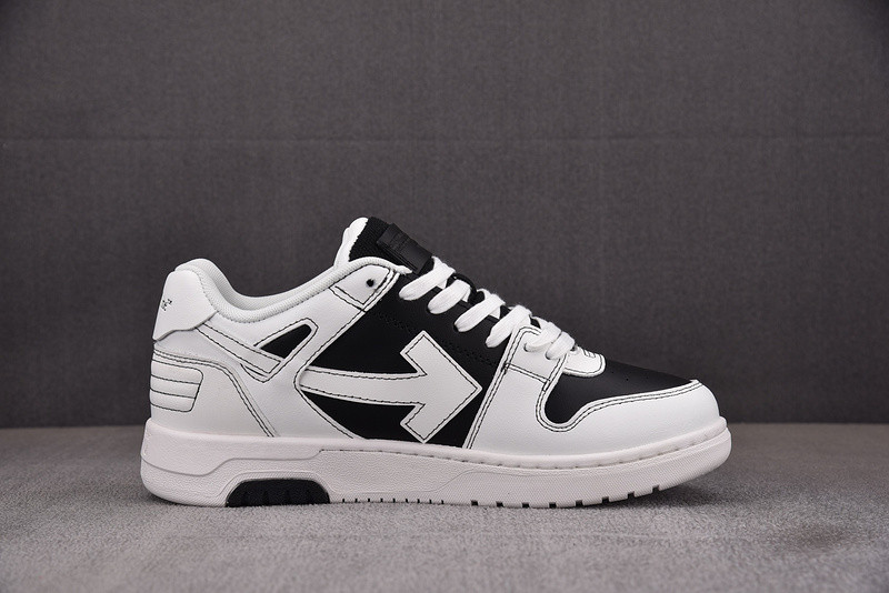 Off-White c/o Virgil Abloh