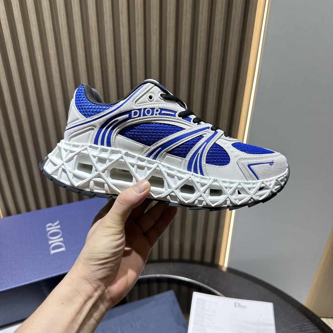 DR B35 NXXT sneaker