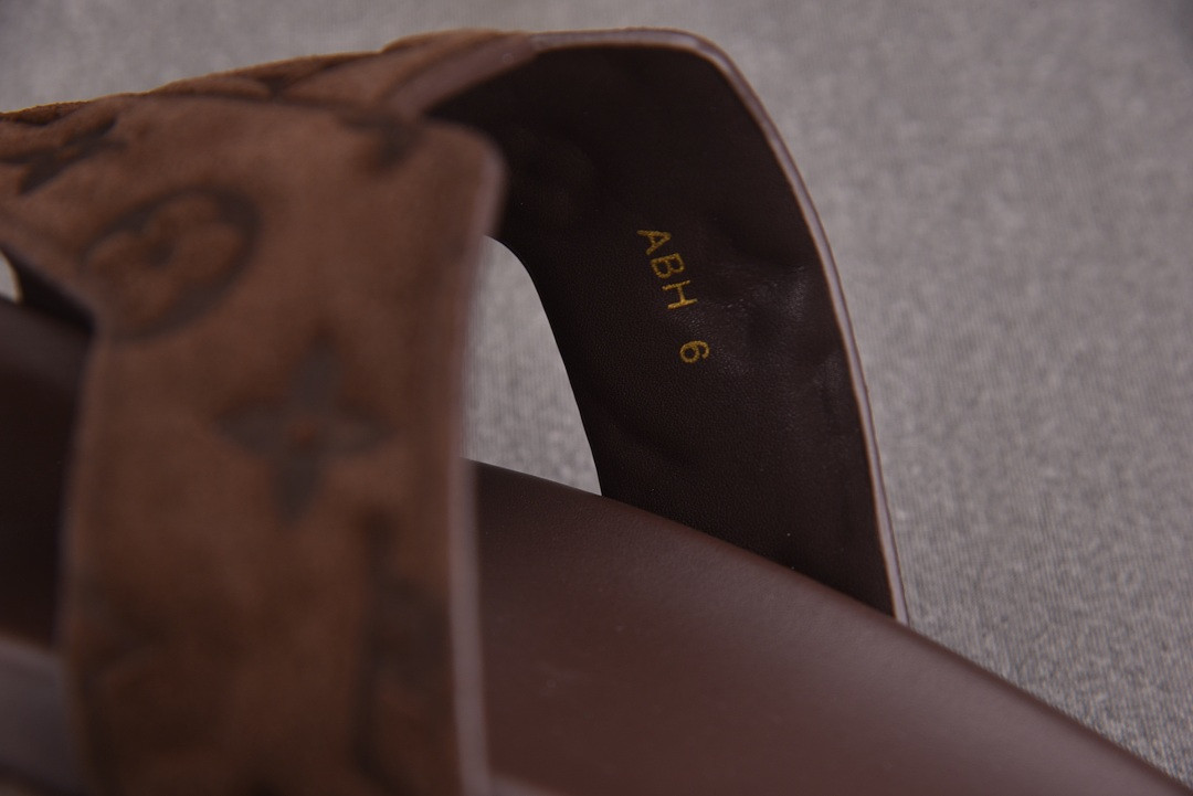 LOU1_TON SLIPPERS