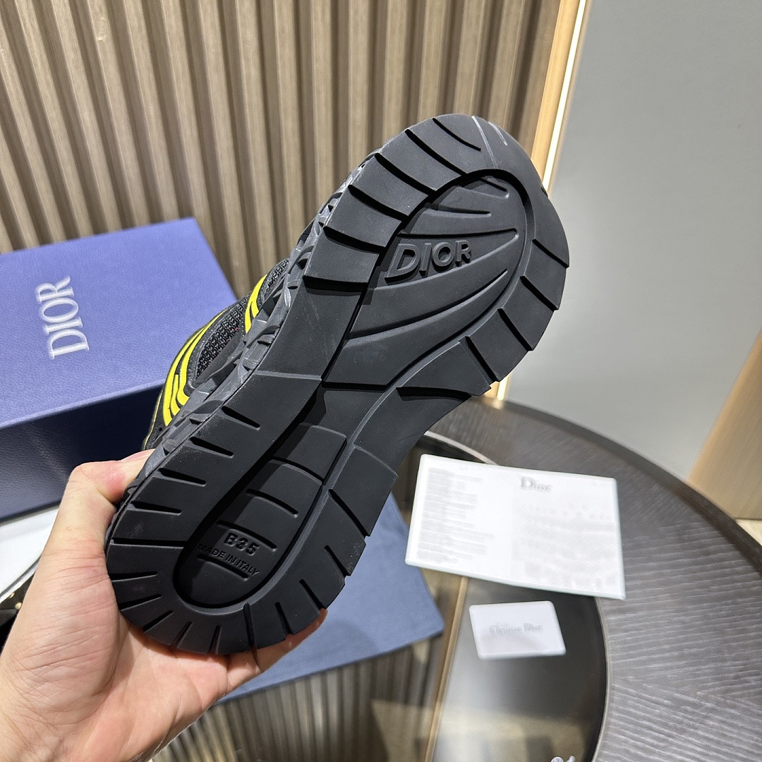 DR B35 NXXT sneaker