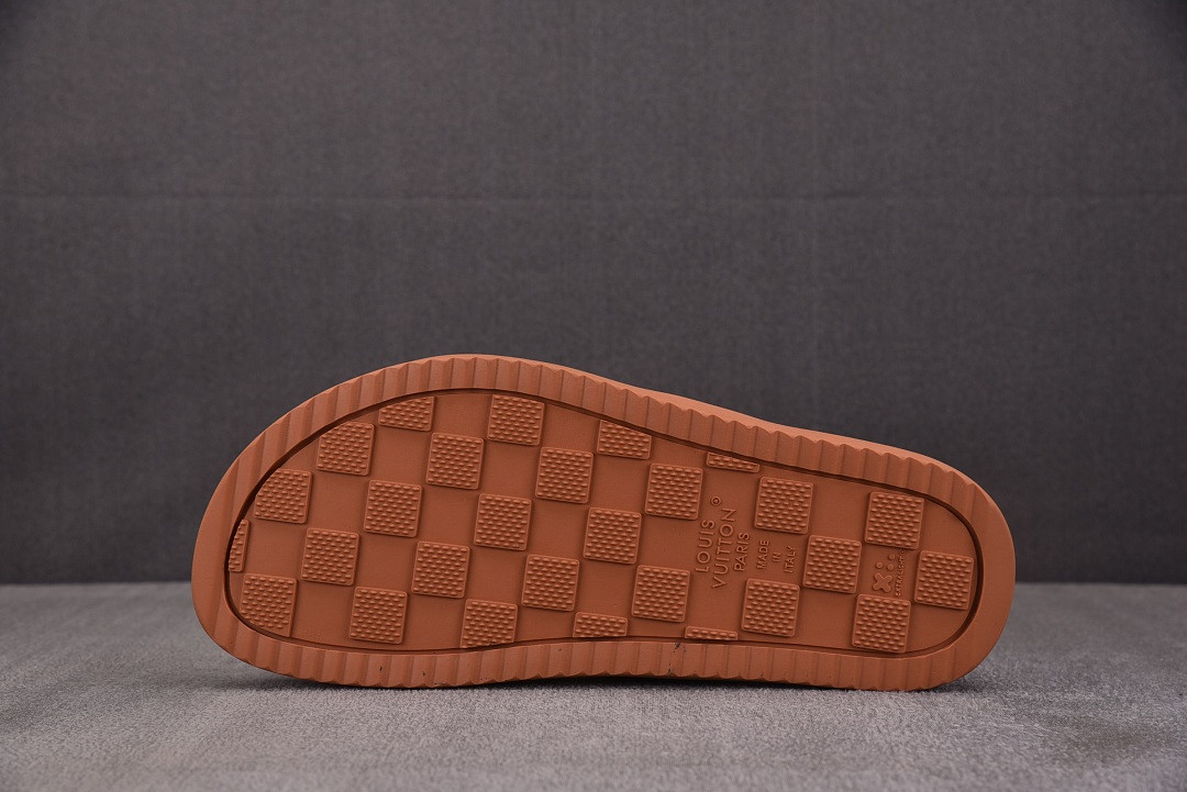 LOU1_TON SLIPPERS