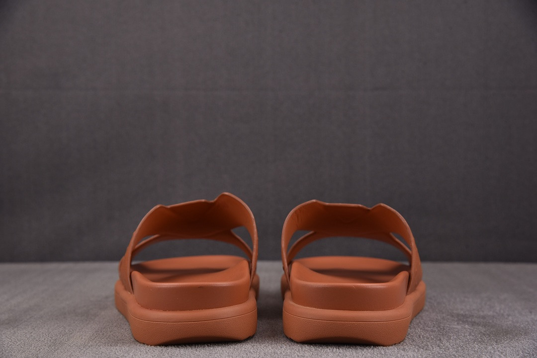 LOU1_TON SLIPPERS