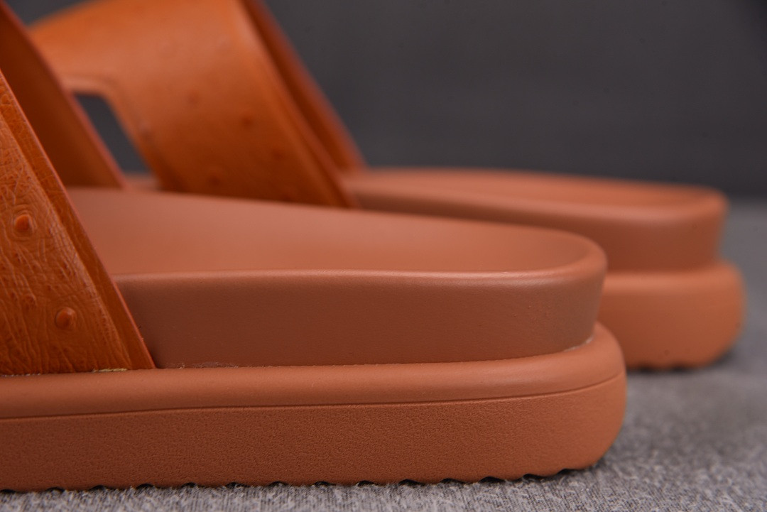 LOU1_TON SLIPPERS