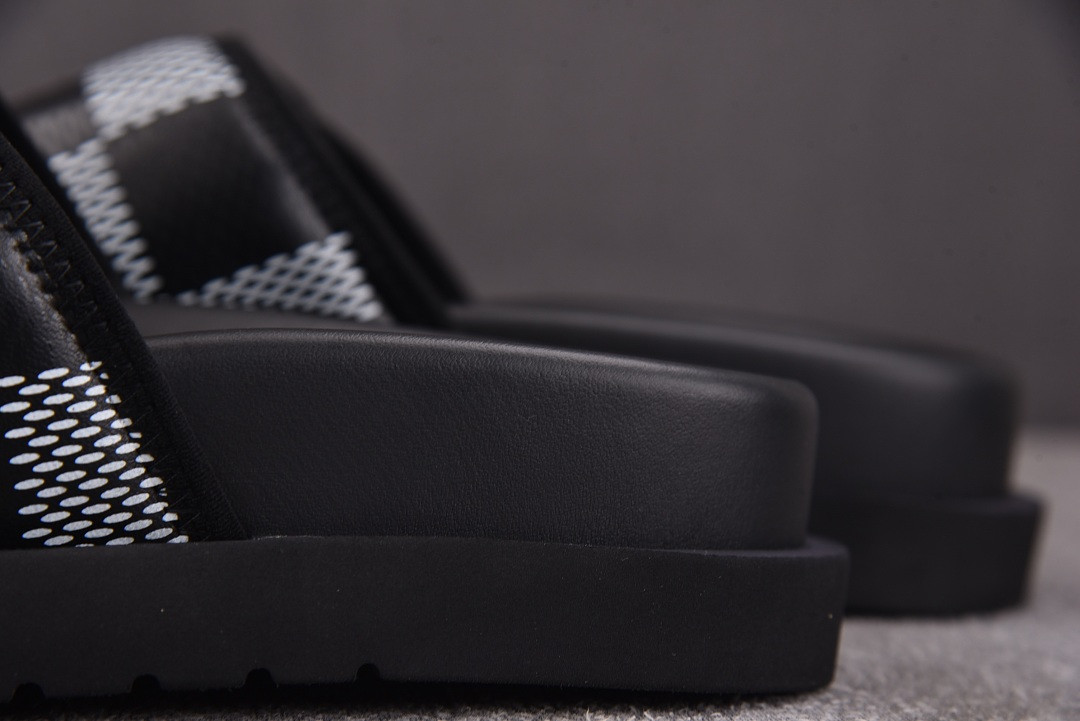 LOU1_TON SLIPPERS