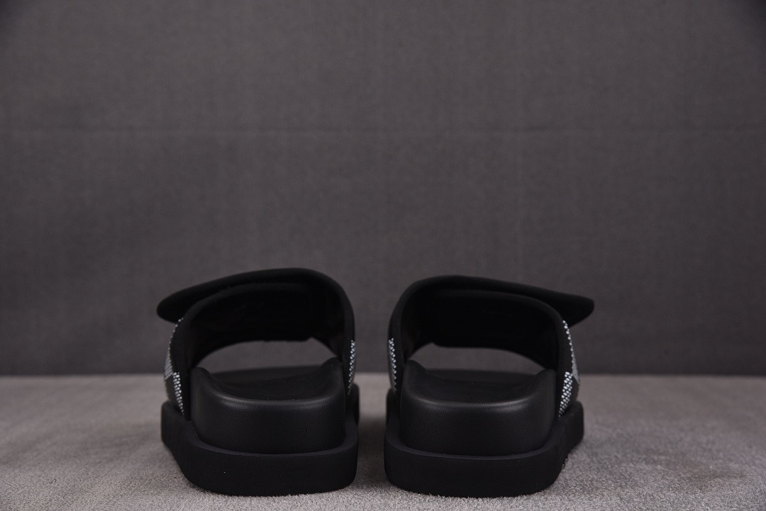 LOU1_TON SLIPPERS