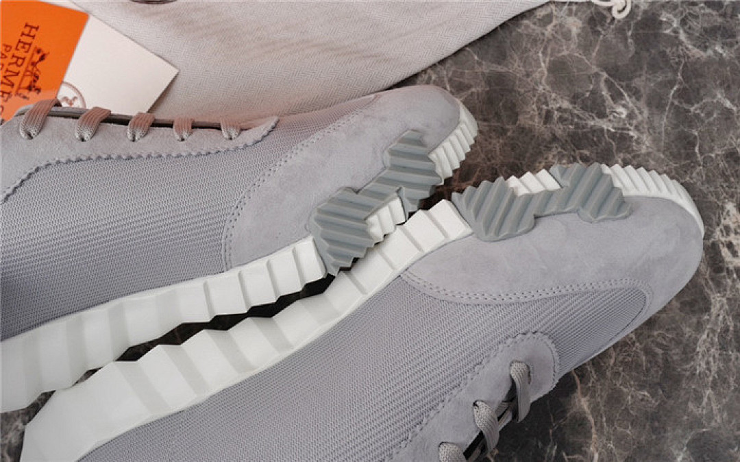 H*ER*MES SNEAKER