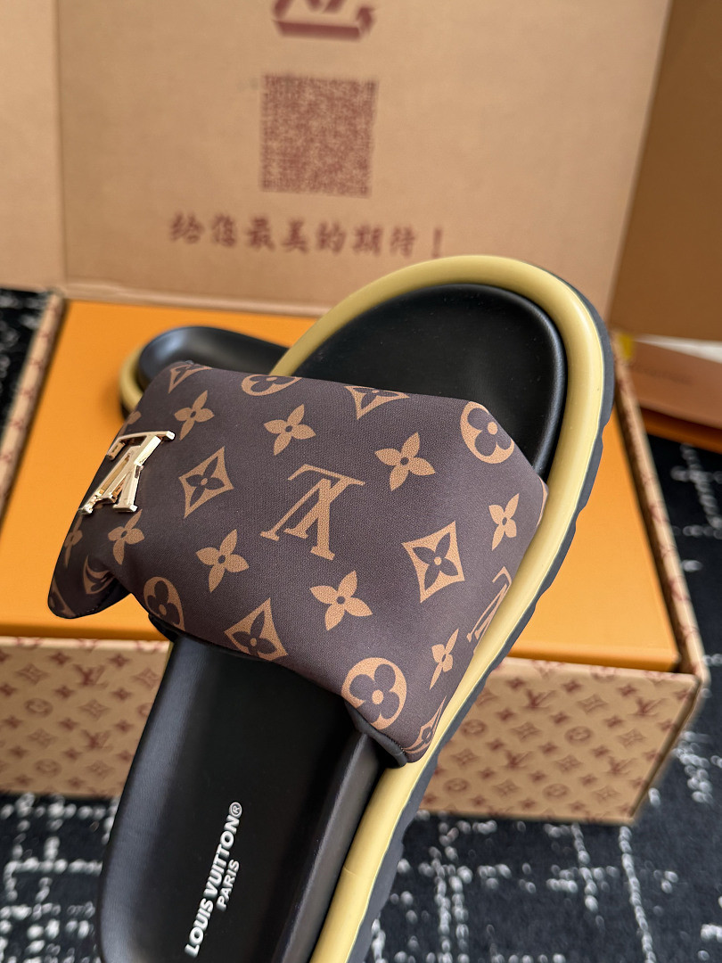 LOU1_TON SLIPPERS