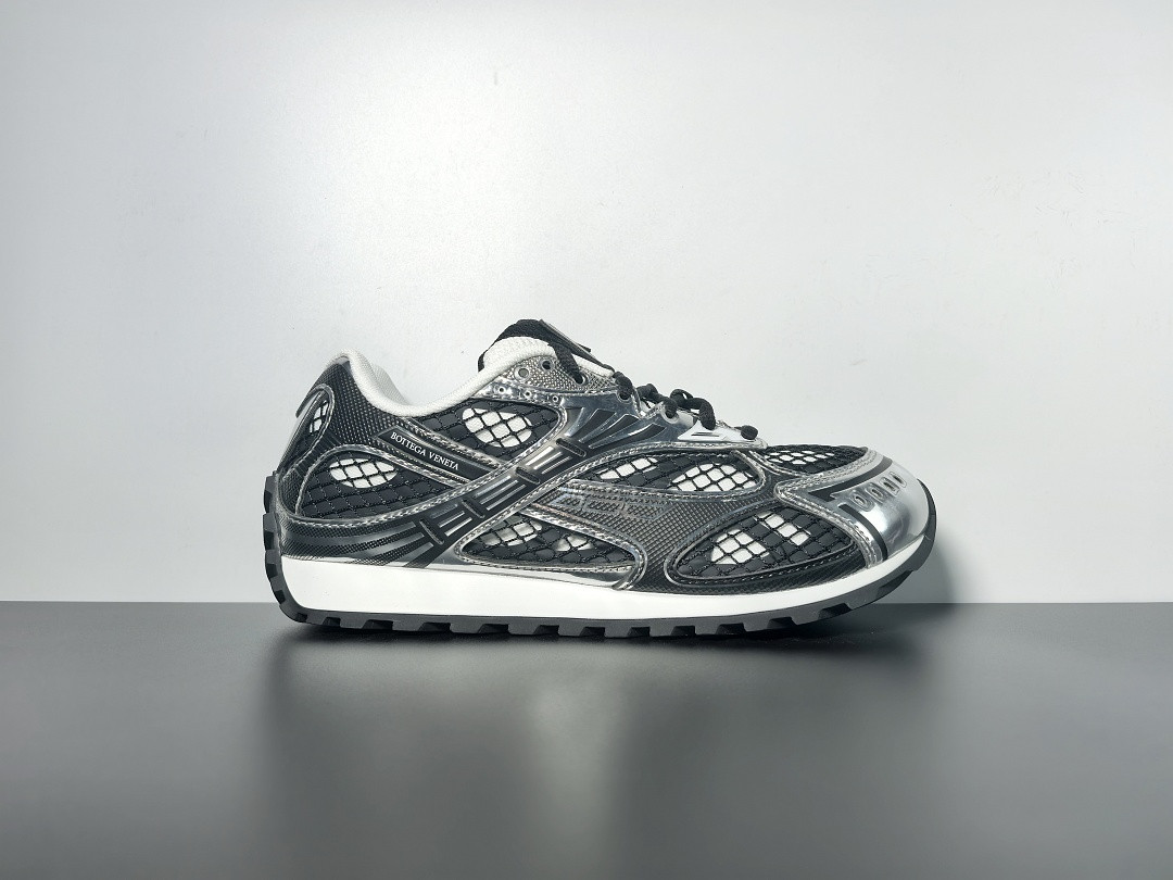 B0tt*ga Ven*ta Orbit Sneaker