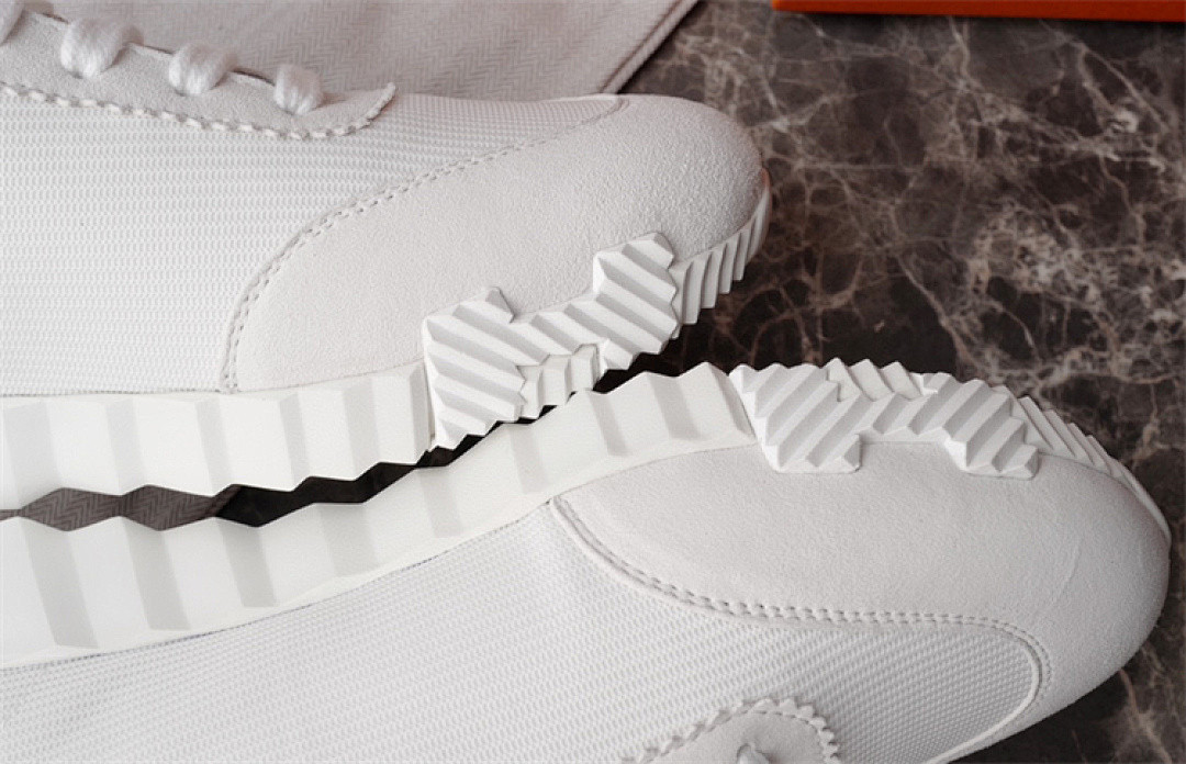 H*ER*MES SNEAKER
