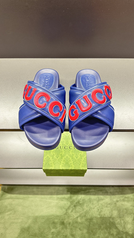 GUC LEATHER SLIDE