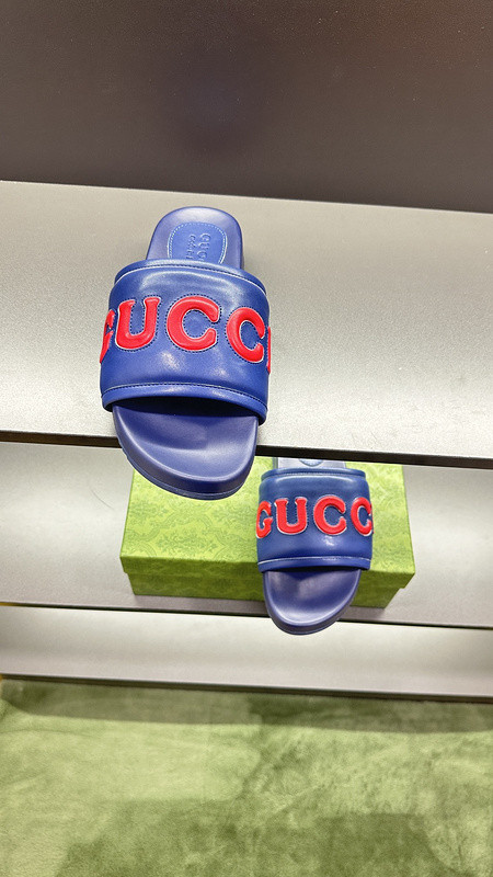 GUC LEATHER SLIDE