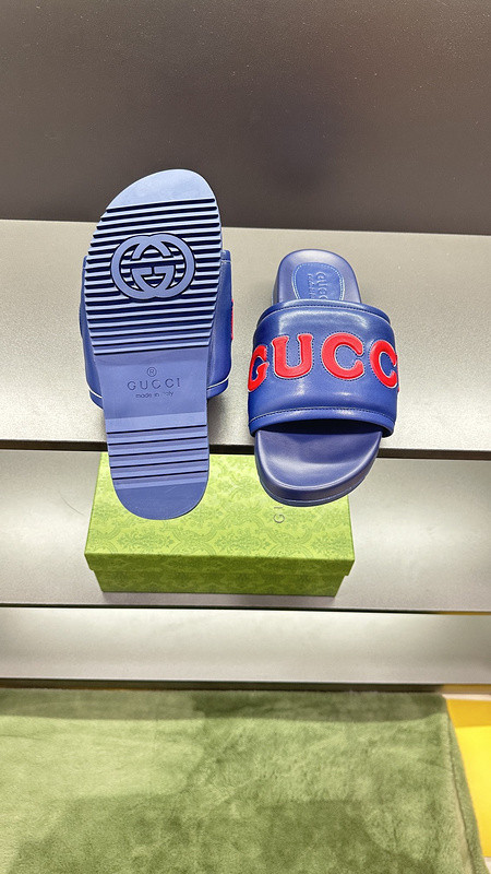 GUC LEATHER SLIDE