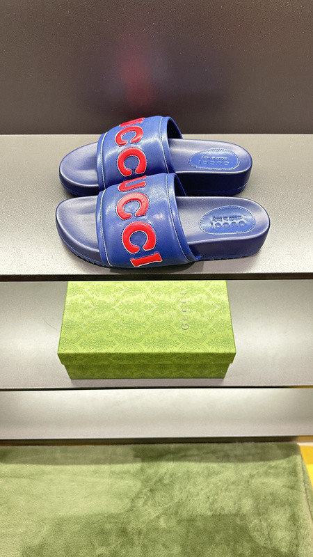 GUC LEATHER SLIDE
