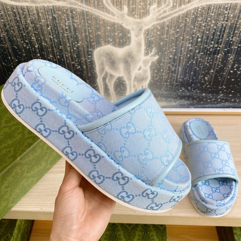 GUC LEATHER SLIDE