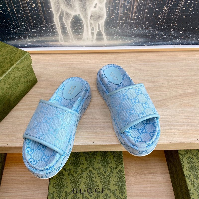 GUC LEATHER SLIDE