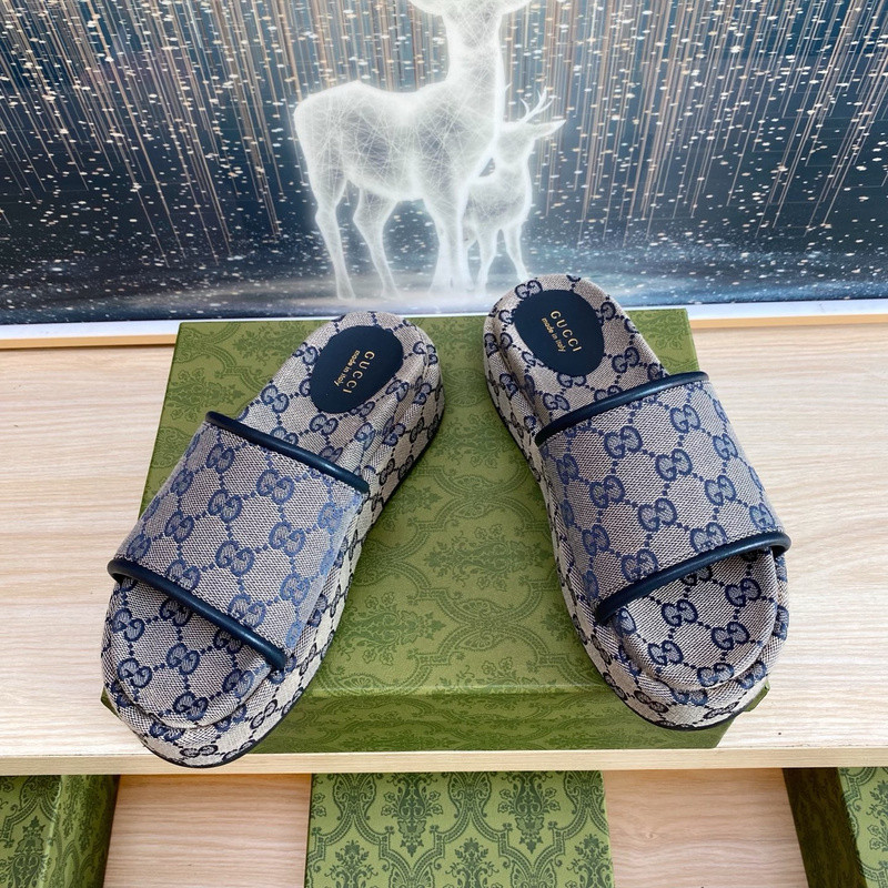 GUC LEATHER SLIDE