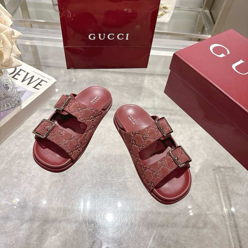 GUC LEATHER SLIDE