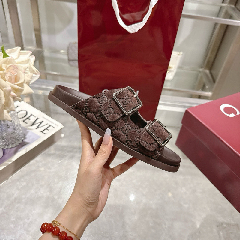 GUC LEATHER SLIDE