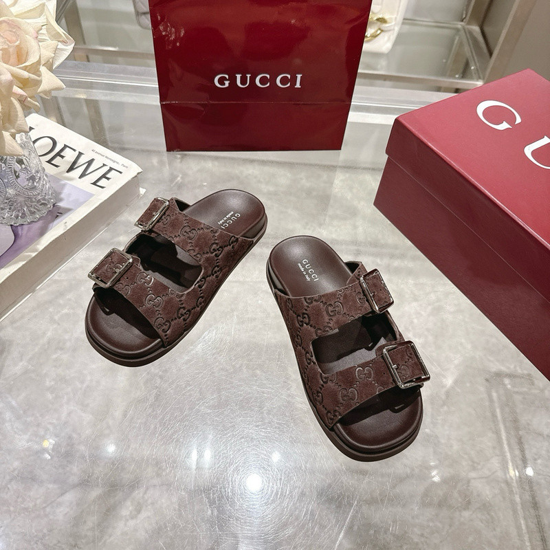 GUC LEATHER SLIDE
