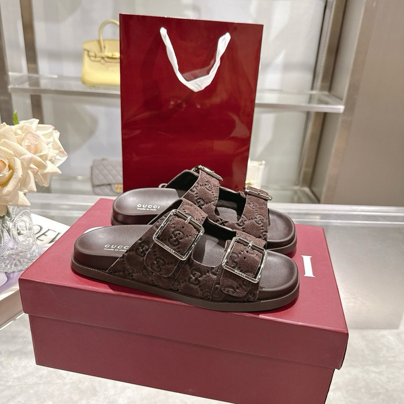 GUC LEATHER SLIDE