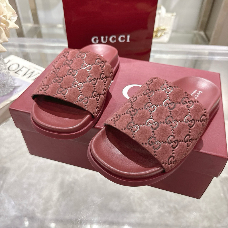 GUC LEATHER SLIDE